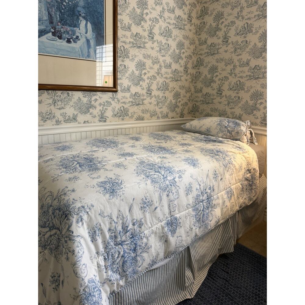 Blue White Floral Toile Reversible Comforter + 1 Sham + Bedskirt Cottage